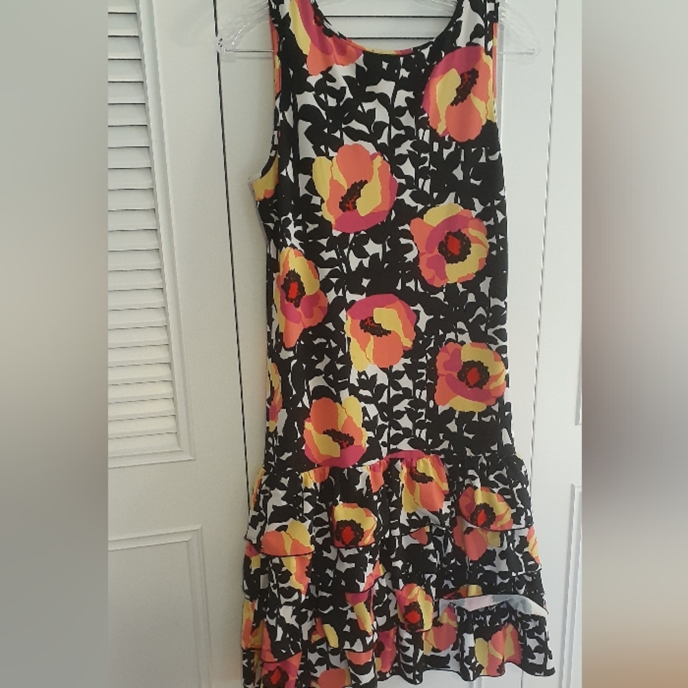 Peter Nygard bold and beautiful floral ruffled sleeveless dress Size Small***